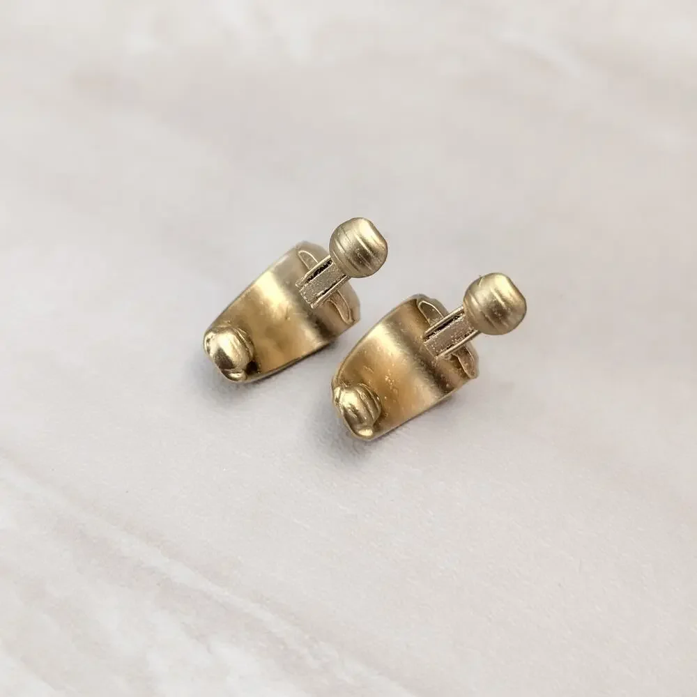 Vintage clip earrings